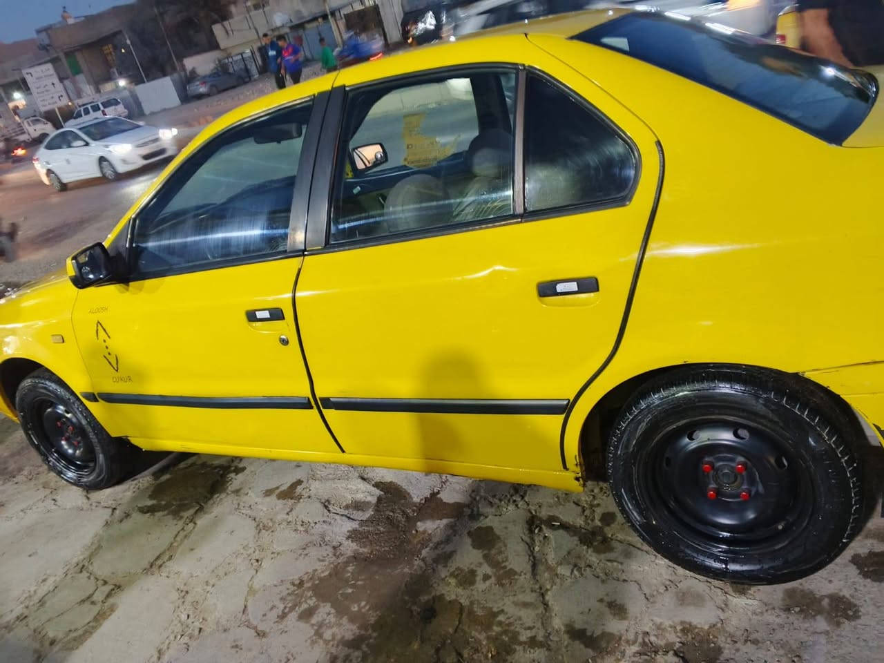 سمند ٢٠٠٩ سياره حلوه كير مكينه زينات تخم تاير كشر امام العين محرك بلادي رقم بغداد مصفره بسمي سعر ٢٣ ورقه بيهه مجال ***********
