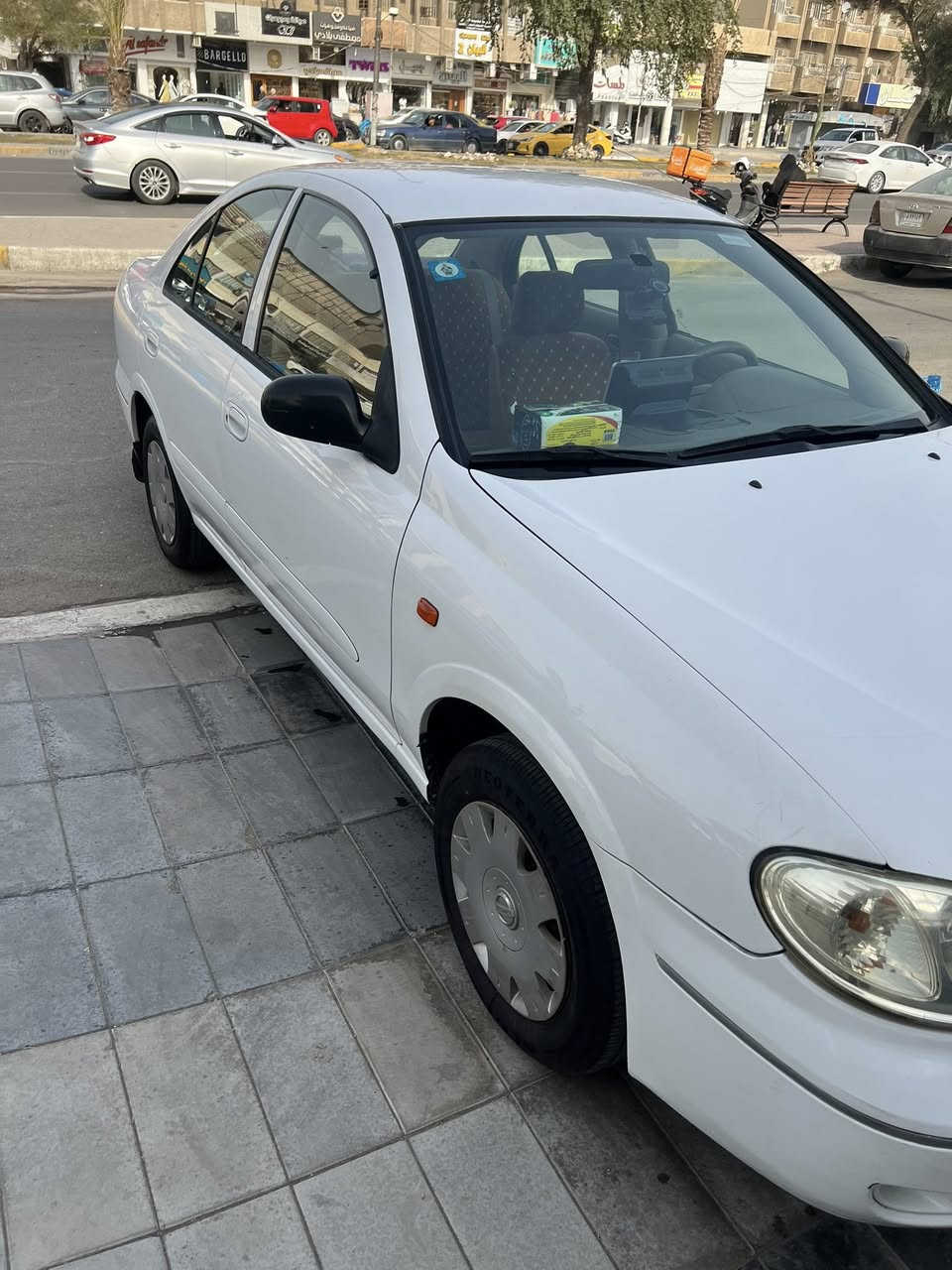 نيسان سني ياباني
موديل 2008
ماشيه 173 الف
رقم الماني 
بيها رصعه بالصندوق وشخوط خفيفه 
سياره كامله وتخم تاير جديد 
مكان السياره بغداد 
السعر ١٠٠ وبيها مجال
***********
