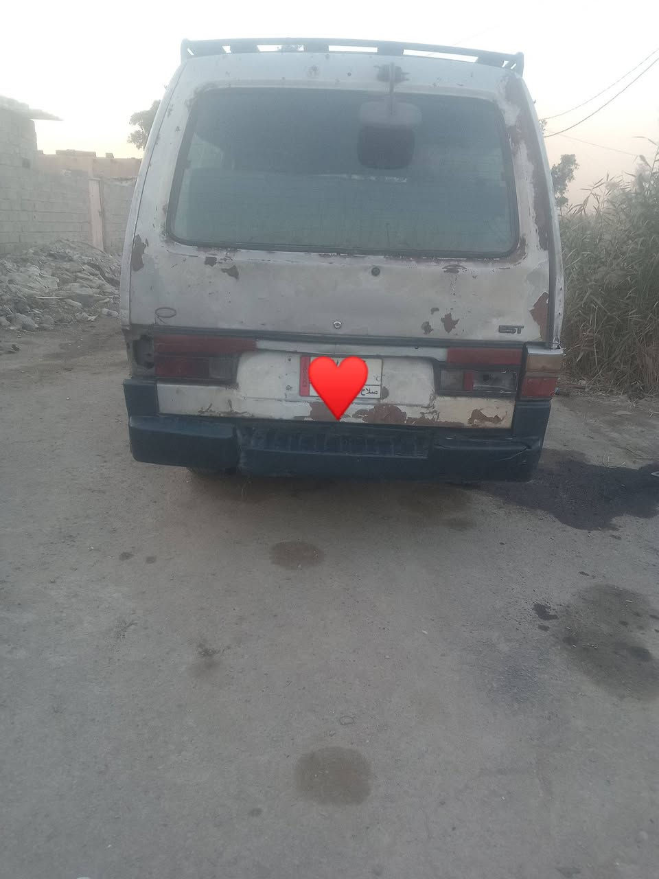 سلام عليكم كيا بستا موديل 93سنويه لل27المكينه بيها تبخير بدون تنقيص كير اكسل مكفولات الكشره شوفت عينك سعر 25مكاني واسط صويره رقم الهاتف ***********
