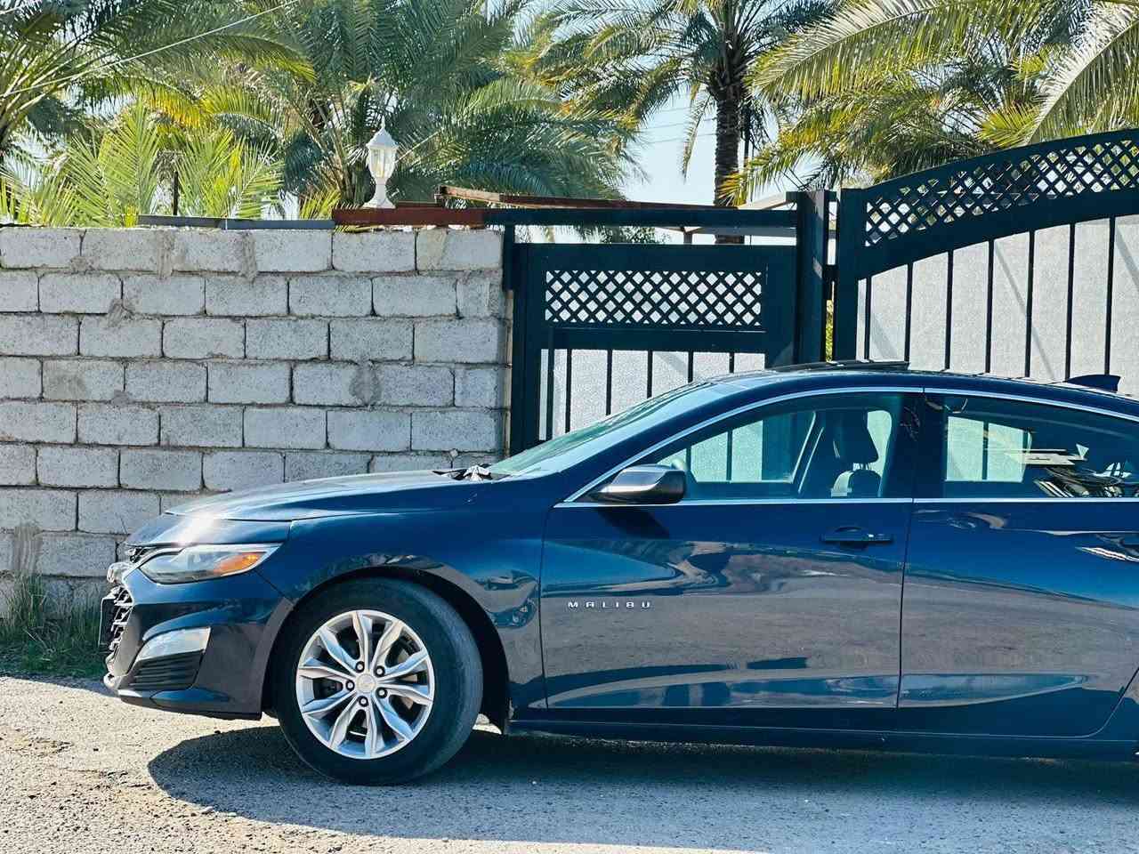 السلام عليكم ماليبو t2
موديل 2020
حادثه بنيد وبدايت الشاصي جهت الايت بدايته تصليح أثر الضربة بيهه البنيد مبدل وصبغ علةكد البارد بل جاملغ الخلفي محرك  1500 تيربو 
هند بريك بصمة
تشغيل عن بعد
قطعتين تبريد
شاشة وكامرة دوارة
كان كهرباء
لد نهاري
بك لايت لد
مانع تزحلق 
منافذ usp
شاشة اعطال
فتحة سقف بانوراما
سعر 110 وبيها مجال 
رقم هاتف ***********
اني مكلف بالنشر تواصل مع صاحب سيارة
