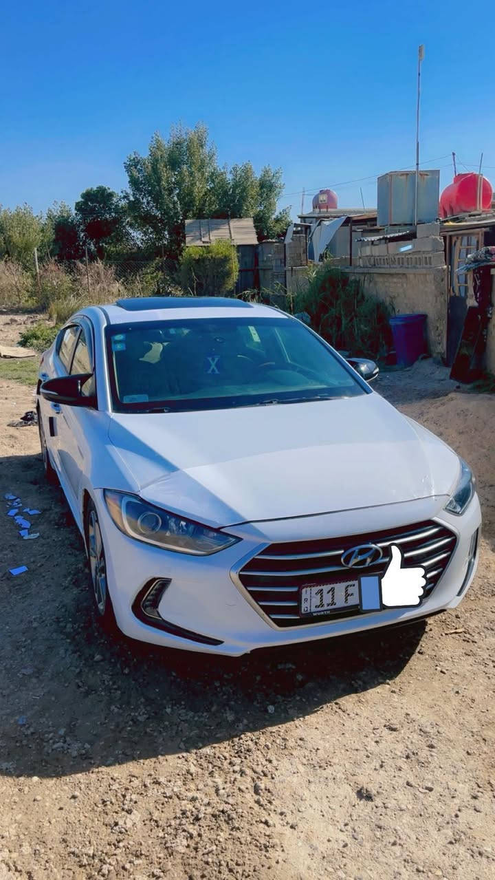 النترا 2017 ابيض صدفي 
رقم بغداد بأسمي تحويل مباشر هزه جديده 
حادث قبق جنطه تبديل فقط بدون دواخل ليبل واحد شواصي ولغد كله مكفول بجم كبس شرط مكفول من الحادث 
ماشيه 145  
فول مواصفات
تحكم ستيرن جهتين 
كروز سرعه 
اشارة ترحيب ابواب عند الاقتراب
كير مبدل جديد حاويه مكفول اي تي
محرك 2000 دوش شركه ما مفتوح شرط
شاشة اعطال بالدشبول
فتحه سلايد طكتين
منظومة تبريد جديده لوك يعني تبريد ثلج 
بصمه تشغيل وبصمه ابواب وجنطه
داخل صاج 
ارضيه مغلفه جلد اسود
3 انظمة قياده Eco Sport normal 
كشنات جلد 
كشن السائق كهرباء
تدفئه بالكشنات 
شاشه بلاد تدكم كاربلي
تجوات عدد 5
تبريد بيانو منفصل 
ويل كب كروم عدد5
رادارات ونقطه عمياء 
كامرا دواره
مكفوله من الحادث عدا حادث امريكا 
تخم تاير جديد 
صدر خلفي امامي جديد 
السياره مسويلهه ادامه كامله بلكات ومجاول جديد
صار عندي تكشير بالصبغ مكانات قليله  وصبغتهه على كد التكشير فقط عندي التصوير قبل الصبغ
السعر 125 بيهه مجال قليل جدا حك الجيه 
جماعت ال 120 وجوه ما ابيع رجاء" السياره مال جناي  حلوه وجاهزه متصرف عليهه ربع ديناروتسوه واللي متعجبه ان شاءالله يلكه احسن 
مكان السياره بغداد ابو غريب شارع الزيتون
***********
