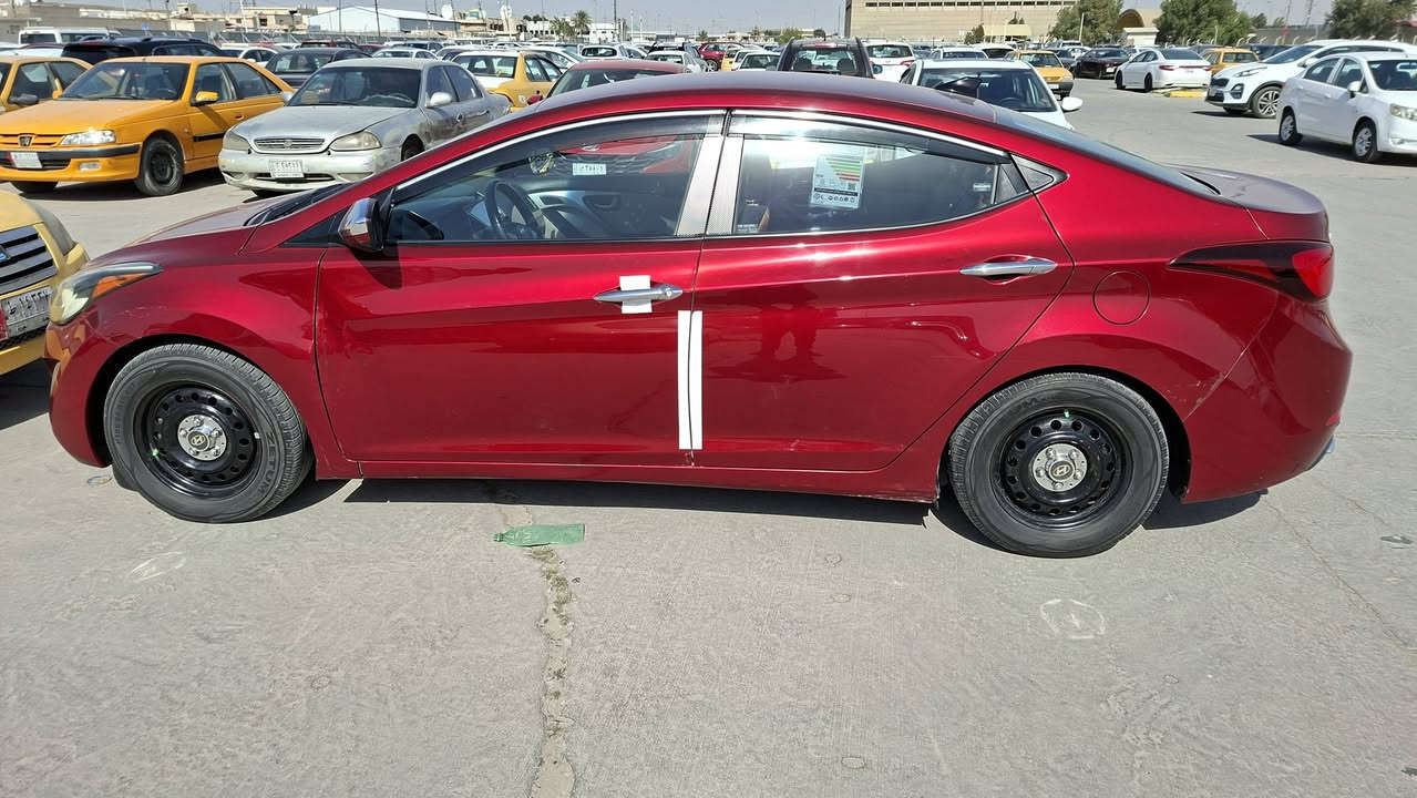 سلام عليكم انترا امريكي موديل 16 شكل مرغروب بيهة3 قطع صبغ حادثهة جاملغ امامي عكس سائق سياره جديده ومال جنايه مكينه وكير وصدر وتخم تاير كله جديد داخل لونين تحكم استرين فول شاشه وكاميره سياره مابيهة اي نقص ترايك للبصره مكانهة بغداد الزعفرانية السعر قفل قفل 105 وبالعافية على ياخذهة رقم بغداد الجديد سنويه جديد شرط تحويل *********** مكانها بغداد
