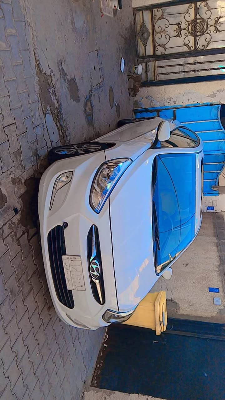 هونداي اكسنت مديل 2016 رقم ميسان حره باسمي تحويل ثاني يوم مكانها البصره التحسينيه السياره مابيها نقص برغي تبريد مكينه كير كله كفاله 
وتقرير الفحص مع الصور 

التواصل مع راعيها انا مكلف بالنشر 
*********** البصرة, العراق
