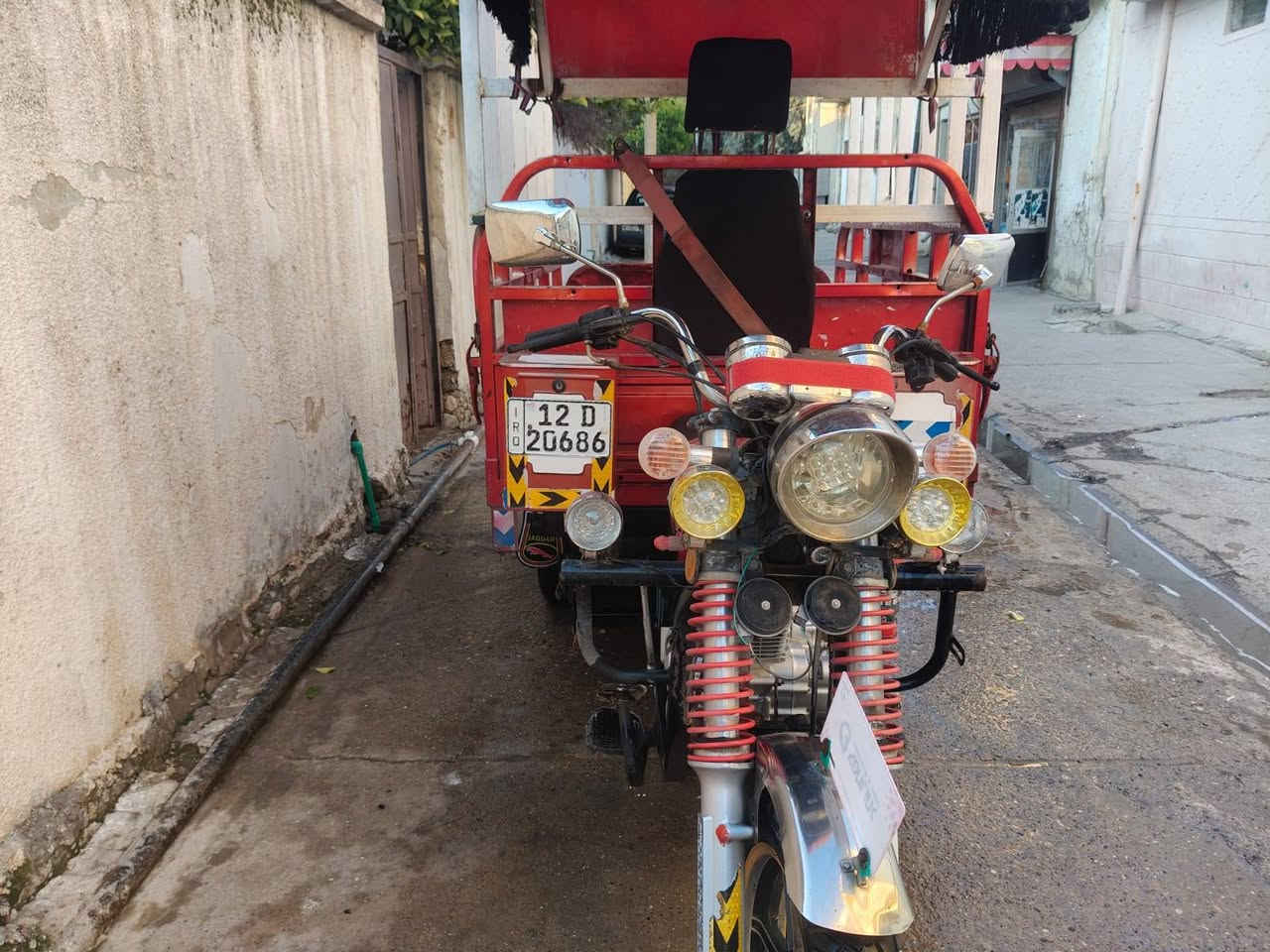 ستوتة للبيع موديل2021 محرك 2025 مرقمة الي يريد يخابرني ***********
***********
