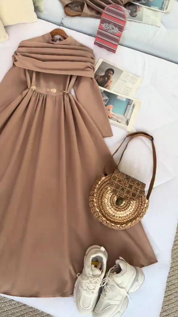 فستان العيد❤‍🩹
السعر 29 الف فقط 
خامة ساندي صيفي 
38-40-42-44-46-48


**إذا كنت صاحب هذا الإعلان وتريد حذفه لأي سبب، رجاءا أرسل رسالة إلى الدعم الفني**