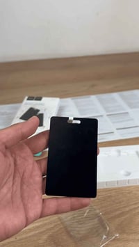 بطاقة تتبع • حجم بطاقة البنك • آيفون وأندرويد