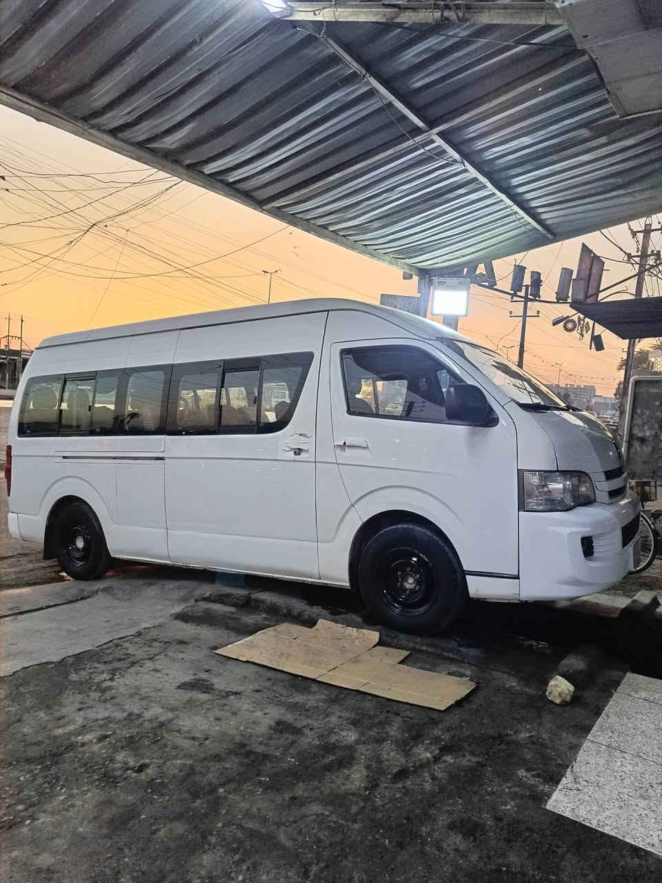 سلام عليكم جنبي اج تو عاليه 2015 سياره جديده تخم تاير جديد صدر هايسه جديد سياره بيه باد بل صندوك حك شبر. فقط وصبغ بل هلالات فقط تبريد ويه السويج رقم بغداد انكليزي دواخل جديده مكان سياره بغداد سلمان باك سعر 135 وبيه مجال اتصل وبيك خير وتدلل ***********
