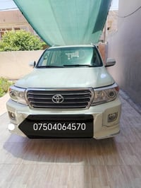 لاندكروزر GXR • ٢٠١١ • ٨ ايرباغ
