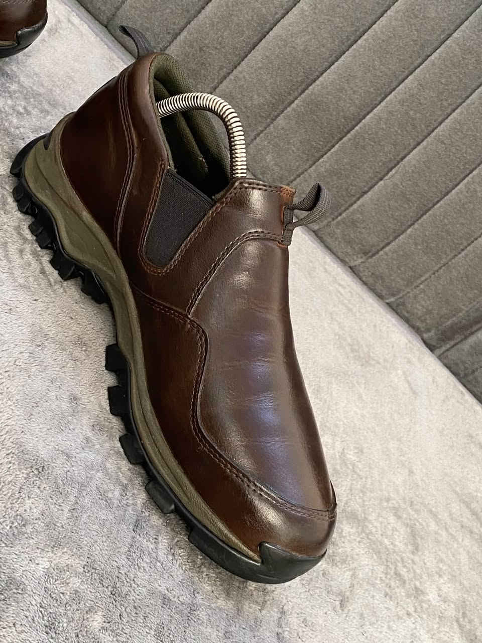 Timberland- 🇺🇸 size 42..26.5 - orginall 100/100

بالەی ئەوڕۆپی مارکەی تمبرلاند ئۆرجنال کەم بەکار هاتواا سایزی ٤٢….دريژی ٢٦.٥ نیو… 🔥 🔥 🔥 

باله اوربى ماركة تمبرلاند اورجنال اصلى قياس ٤٢..طول القدم ٢٦.٥ سم..النضافة ٩٩/١٠٠


**إذا كنت صاحب هذا الإعلان وتريد حذفه لأي سبب، رجاءا أرسل رسالة إلى الدعم الفني**