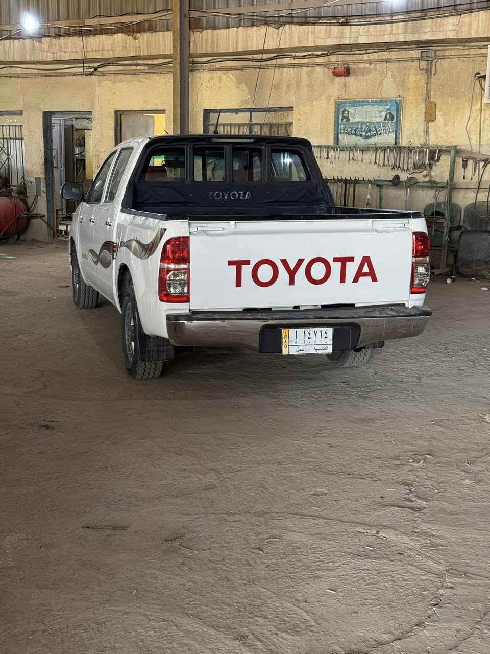 سلام عليكم هايلوكس 2013 شاصي 12          /***********/***********/
