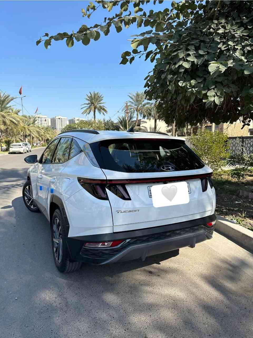 سلام عليكم للبيع توسان خليجي 2022
فول موصفات ماعده السلايت فقط شاشه كبيره بسمه تحكمات بالستيرن كشن السايق كهرباء هندبريك كهرباء قطعتين تبريد وموصفاتها معروفه بعد 

وهنا بغداد صار بيها جملغ امامي وباب السايق مبدلات نفس لون بدون قطره صبغ

السعر: 18:500$ وبيها مجال بسيط

للاسفسار اكثر بعد تواصل رقم الهاتف *********** متواجد وتساب
