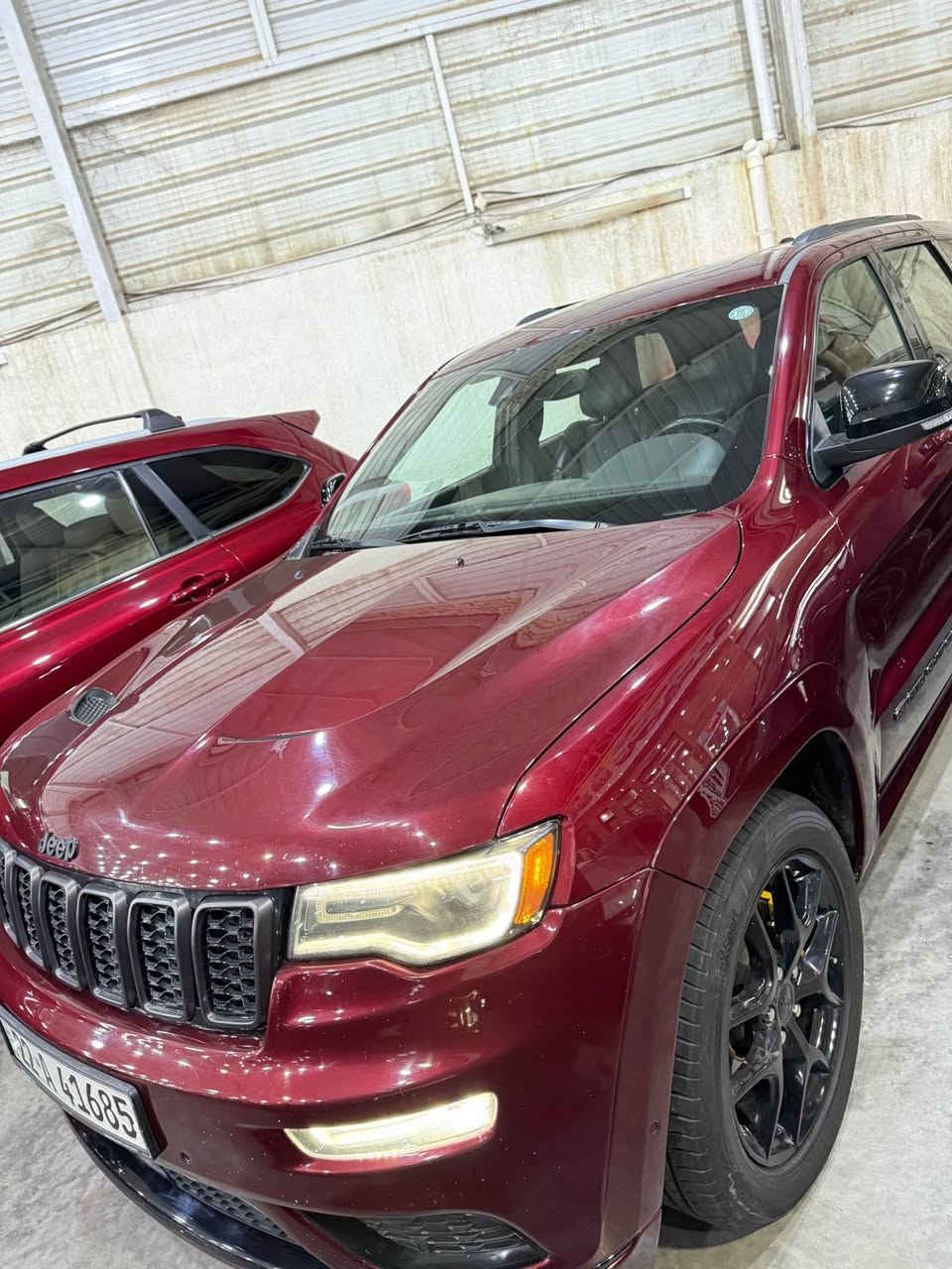 السلام عليكم 
للبيع وجوة السوك وينهم الرغابة والجناية
جيب گراند شيروكي لمتد X لون ماروني 
رقم اربيل ابسمي سنوية هزة كلة جديد 
موديل 2020 فول مواصفات 1/1 
مكينة v8 5700 بحالة لوكالة ماشية 86 الف ميل 
صدر امامي ولخلفي ودسكات وتخم تاير كلة جديد 
عليهة ادامة لمنضومة الاحتراق برغ مابيهة نقص 
السيارة بدون صورة حادث استيراد خاص يوجد فقط تقرير كار فاكس 
بيهة اصطدام امامي خلفي بسيط بدون حرق او غرق او حالوب السيارة بيهة قطعتين صبغ فقط بنيد وقبق جنطة والباقي كلة مكفول بدووون ايربـاك بدون لغد شاصي كفالة 
عليهة برمجة وتعديلات مصطفى ايگل 
السعر 268 وبيهة مجال مكاني بغداد 
*********** بغداد, العراق
