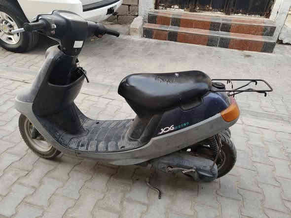 ياماها 3زروف ب350000الف وبيه مجال المو شراي لا يتعبني رجائا دراجه شغاله وكلشي ما بيه رقمي ***********
