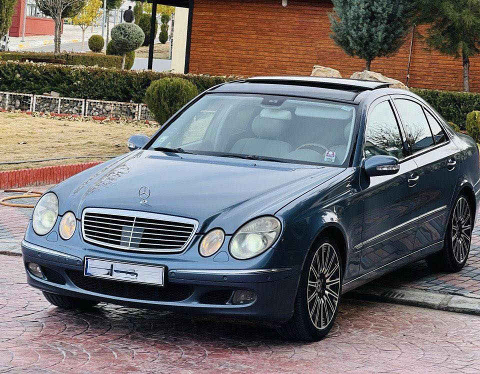 بۆفرۆشتن. 🩵 🇩🇪 للبیع

مارسیدریس مۆدێل 2004
ئی کلاس ئەوروپی 320
قەپات مواسەفات
پانۆراما و پێنج پەردە و کوشن جلد

کوشن سارد و گەرم و خەزن
پێش و دوای حەساس
رادار و تەحدید سرعە شاشە و سیدی بۆکس و تەلەفۆن
ناو کرێمی و زۆر خاوێنە
190 هەزار رۆیشتووە

تازە پاتری و رۆنی گێر و مەکینەی گۆراوە

4 تایە و ویلی تازەیە
پێشی کامل توند کراوەتەوە
مەنەفێستی ئەسلی مەرزی پاشماخ

یەک ساڵە داخڵ بووە
بۆیاخ دوو پارچەی ئەورپای هەیە
بەبێ لێدران گێر و مەکینە بەشەرت

سعر /في التعليق يتم الرد فورا على المسنجر ✍🏻

نرخ/ لە کۆمێنت بنوسە یەکسەر وەڵام دەدەیتەوە 📮

ژمارەی خاوەن سەیارە : ***********☎️
