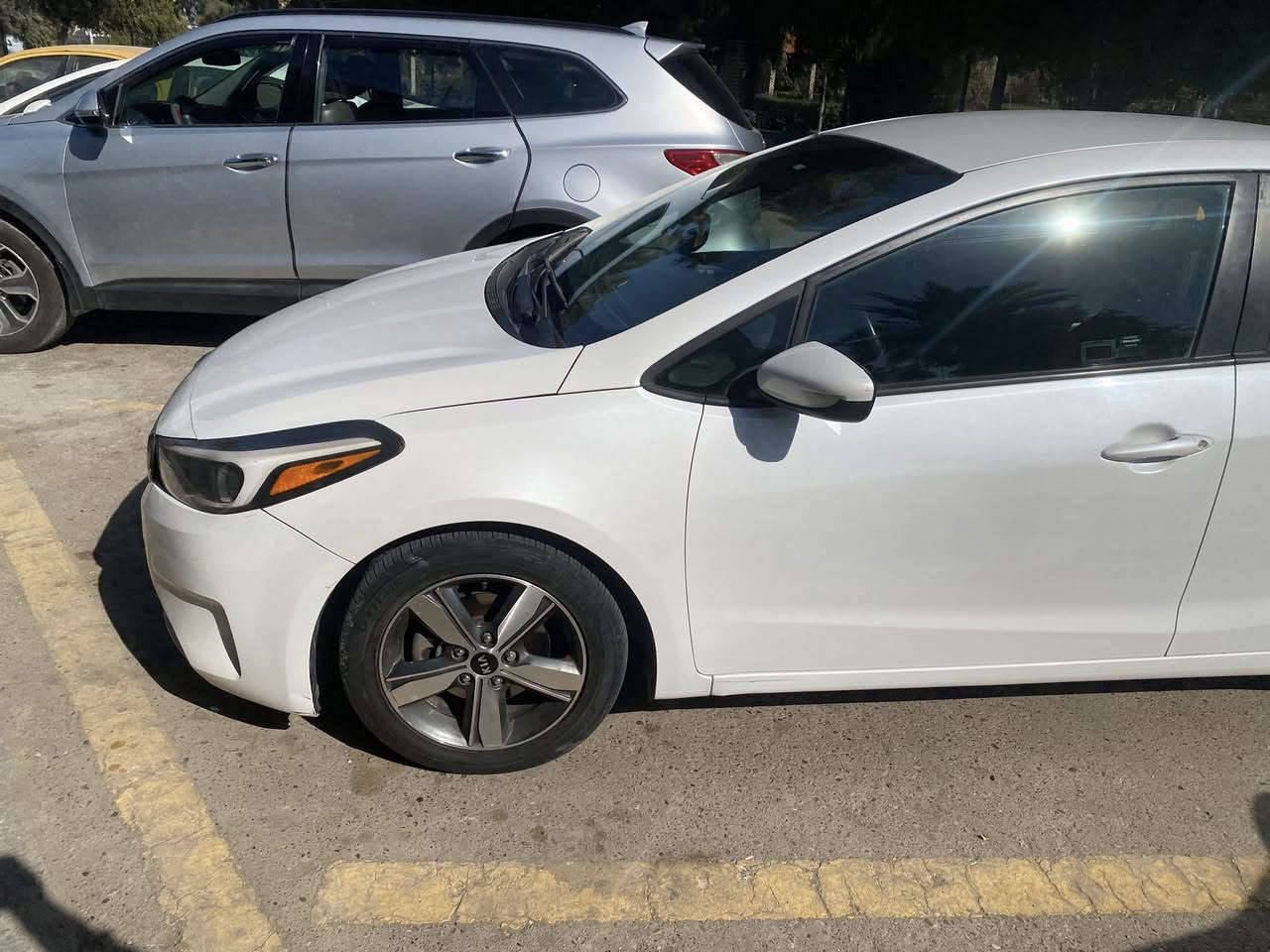 سلام عليكم ورحمة الله وبركاته للبيع كيا فورتي 2018 وارده أمريكي قبق جنطه وبيه كلير  قطعتين امريكا سعر 120 
رقم الهاتف *********** مكان سياره نزلت جسر الاسكان
