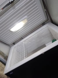 مجمدة • نظيفة جديدة • موصل الايسر