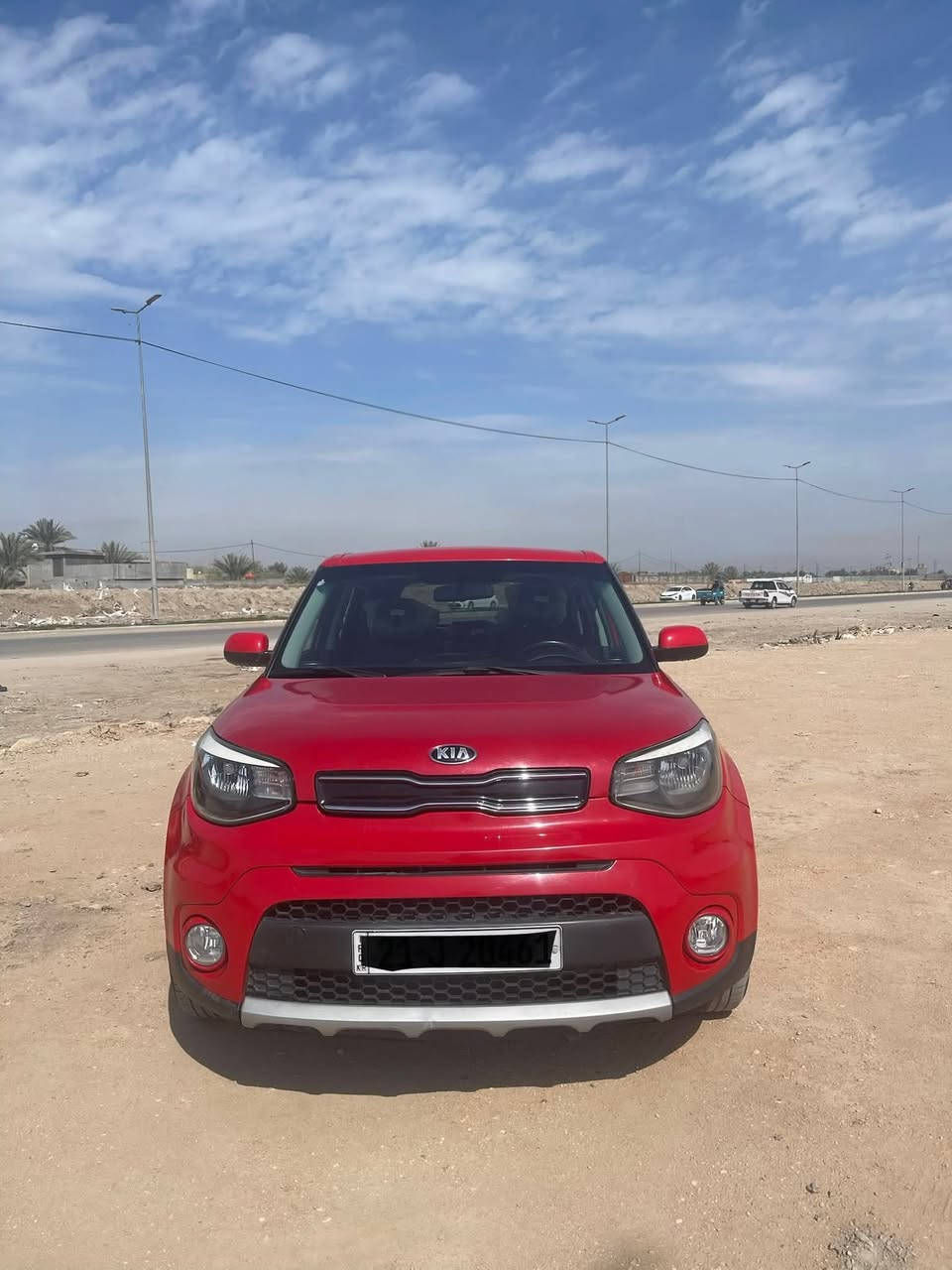 السلام عليكم 
للبيع كيا صول
2019
لون احمر 🖍️
مكينه 2000
ماشيه 60km
رقم شمالي 
حادثها جاملغ
و بنيد بدون 
دواخل ابد ❎
السعر105💵
مكان بابل 
استفسار ***********
