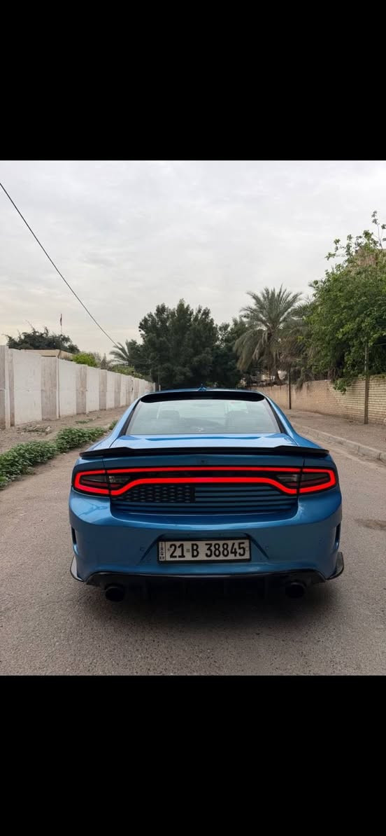 السلام عليكم للبيع جارجر 6400
 سكات باك سوبر تراك باك٢٠١٨
ماشيه ٥٣ الف 
حادثه جداً بسيط بدون لغد بدون شاصي بدون ايرباك بنيد فقط مبدل ومصبوغ وشبر بالجاملغ الايسر الخلفي كلير مو اكثر من شبر 
تراي زيرو سياره جاهزه صدر تايرات دسكات 
مواصفات السياره 
شاشه كبيره كار بلي
تشغيل عن بعد
شفتات ستيرن
كشنات كنتاره وجلد 
كشنات كهرباء 
كشنات الاماميه تدفئه تبريد
الكشنات الخلفيه تدفئه
خزن ميموري
كامره دواره 
حساس خلفي 
رادار جانبي
مري قلاب 
نقطه عمياء
مري تدفئه 
ستيرن تدفئه
الاظافات الي ع السياره
بيه دركه فور جت الياف طبيعي
بيهه ويل نجمه خسفه قويه اصلي 
تايرات خلفيه ٣١٥ امامي ٢٧٥
لد تكساس 
كت لحايه لامع
بيهه اويل برثر 
شوته K&n
اويل كاج كان
ستريس بار اصلي 
بيهه برمجه مصطفى ايگل 
كت اوف وطلقات وببكورن
سياره كلش قويهه 
فول نعومه 
السعر بيه مجال للطيبين الماعنده ياخذه بلاش
مكاني بغداد حي توس افاق عربيه


**إذا كنت صاحب هذا الإعلان وتريد حذفه لأي سبب، رجاءا أرسل رسالة إلى الدعم الفني**