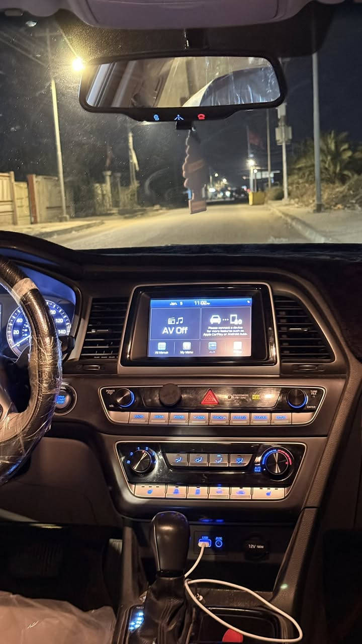 سوناتا 2018 وارد امريكي 🇺🇸
مواصفات السوناتا معرفوفه 
رادار 
تحكمات ستيرن
شاشه
مثبت سرعه
والى اخررر …..
السنويه منتهية ٢٠٢٥/١٢/١٤
رايه يريد تحويل راعيه بالبصره
مكان السياره بصره ابي الخصيب
السعر ١٢٨ وبـيه مجال حك الجيه 
ماموجود ع الفيس 
وتساب ورصيد 
***********
