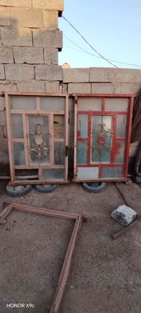 شبابيك عدد 2 متر متر ونص 07890428399