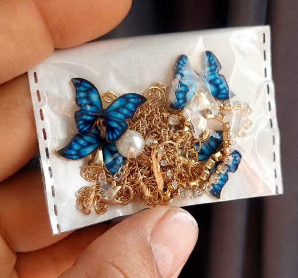 15 وتوصيل مجاني
***********
