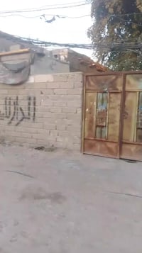 نهاية شارع العيادة • بيت للبيع • طارمة كبيرة