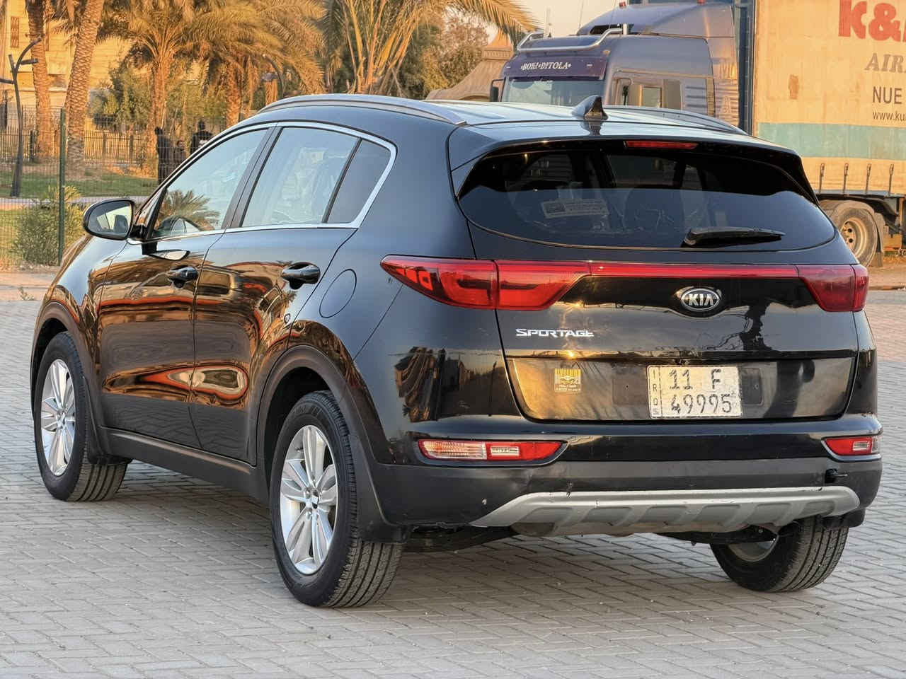 السلام عليكم كيا سبورتج مديل 2017 وارد كندي بيهة صبغ جاملغين ليمن وليسر لمامي بدون دواخل بدون شاصي ولغد ويرباك موصفات نص فول مكينة 2400 سعر لسيارة 137$وبيهة مجال مكان لسيارة بغداد البلديات وهاذ رقمي ***********
