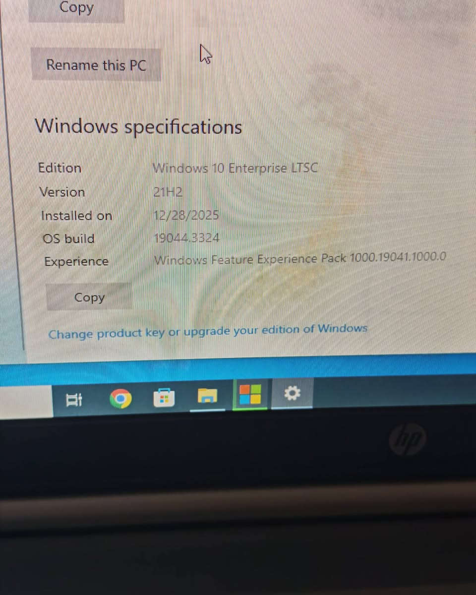 السلام عليكم ورحمة الله وبركاته 
حاسبة hp elitebook للبيع حجم 17 بوصة 
مواصفاتها مثل ما موجودة بالصورة 
الحاسبة جدا نظيفة
 السعر 280 الف 
للاستفسار 
0776 243 2114
