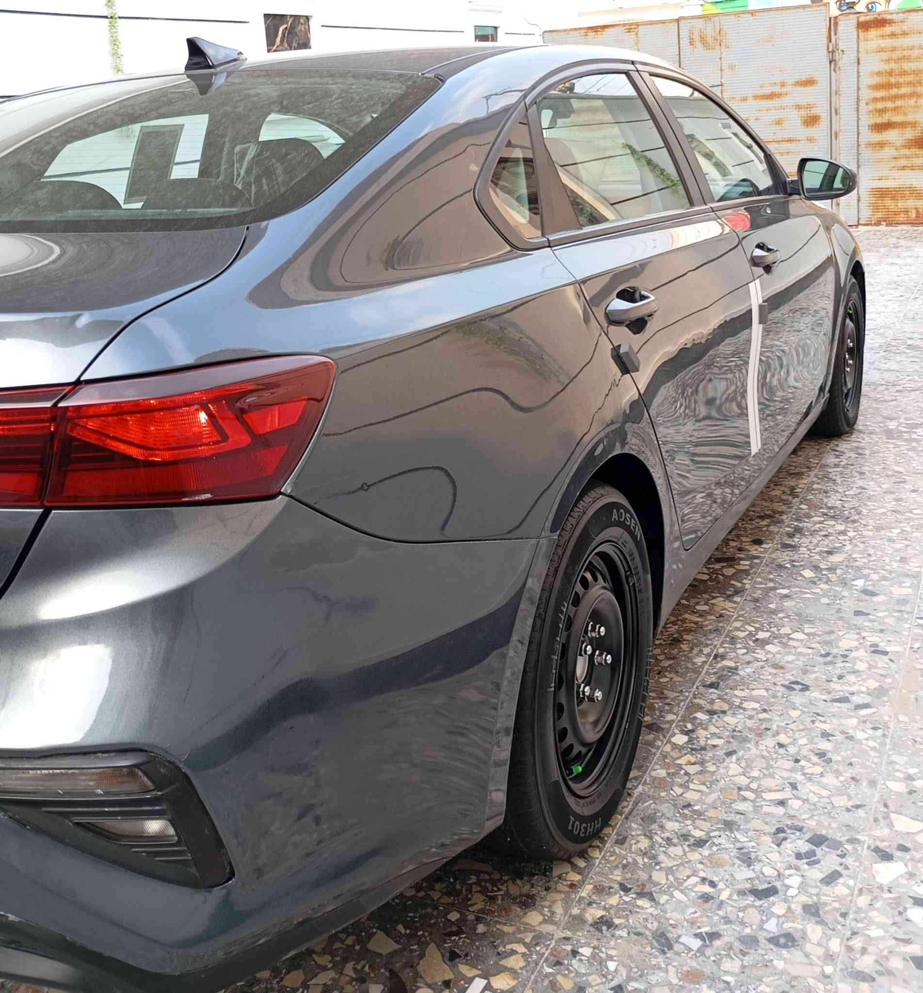 السلام عليكم كيا فورتي 2019 أمريكي بدون حادث سرقه جاملغ وطخه بسيطه باب السايق بدون دواخل بدون ايرباك ليبل واحد صور امريكا بالمنشور ماشيه 64 ألف محرك 2000 دوش كير AT المرغوب مكفولات شاشة كامره دواره تحكمات انضمة قياده رادار امامي تحديد مسار لايت فراشة عدسة زنون سيارة بوضع الشركة بدون نقص رقم بغداد دولي باسمي سنوية (30) المكان بغداد السعررررررر..127 للهاتف ***********...
