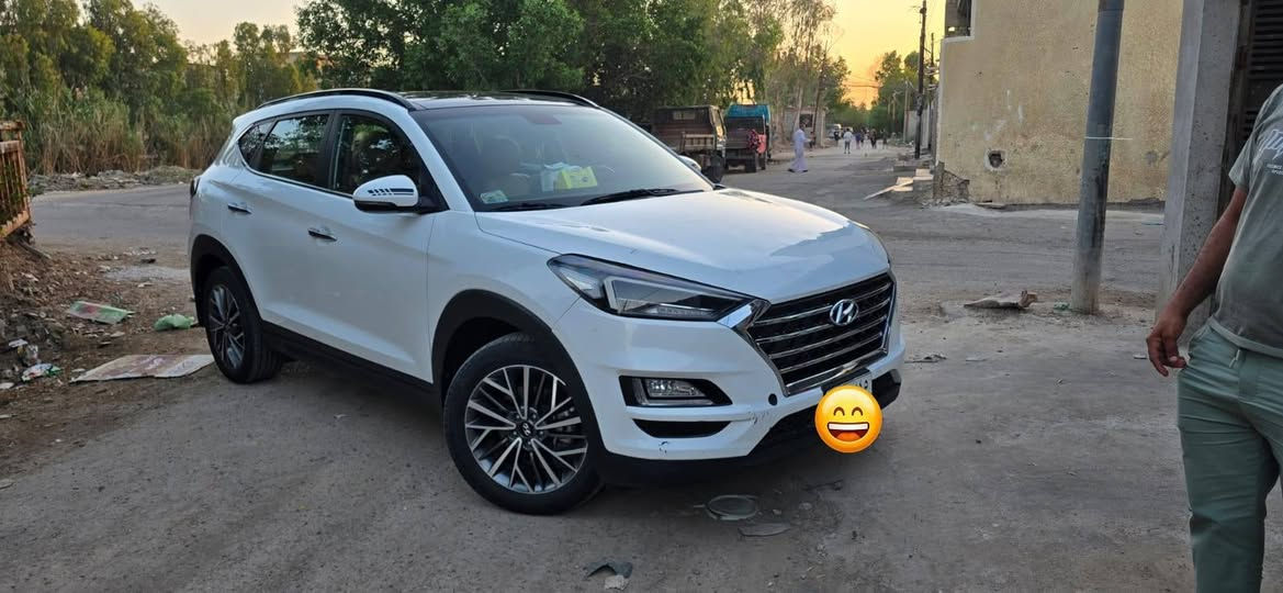 السلام عليكم للبيع فقط
توكسان 2019/  خليجي محرك 2000 دوش فول موصفات 1/1 ماشيه 92  موصفات بنوراما/بصمتين /كشنات جلد /كشنات كهربائي /لايت 5عدسات/داخل صاج ملكي /شاحن تلفون واير ليس /حساسات امامي خلفي/اشاره ترحيب /هوايه موصفات بعد بيها سياره جديد وجاهزه بيها رصعات بل بنيد و دعامه خلفيه وضح بل تصوير  مكاني بغداد الشعب السعر195 ورقه وبها مجال

اتصال ***********
