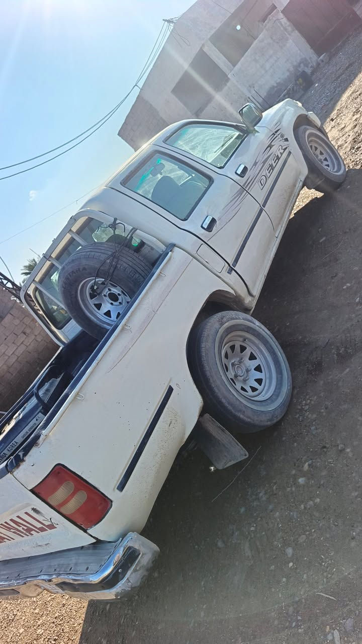 دير للبيع موديل 2006 مكفوله 
من الضربه التبديل كير محرك 
سنويه مجدده  السعر 42 وبيها مجال 
  العنوان بغداد ***********
