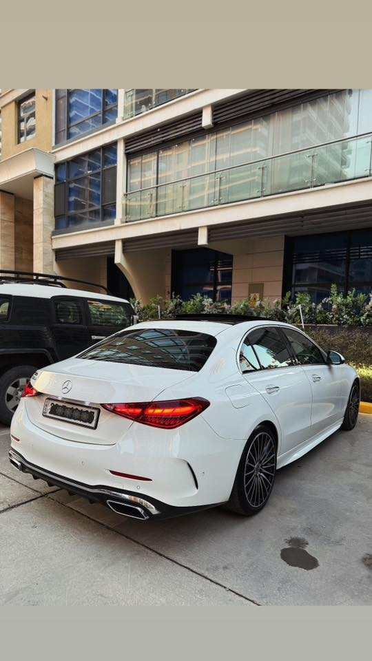 لعشاق المميز Mercedes-Benz C200
موديل 2023 وكاله خليجي رقم اربيل اعلى
فئه مواصفات خاصه كفاله عامه من كلشي 

المواصفات اعلى فئه سبشل 1:1 
بصمه 
بانوراما 
داتا شو 
مساج كراسي 
بردات كهرباء 
كراسي كهرباء
شاشات ديجيتال 
اناره داخلي 64 لون 
داخل جلد احمر 
تدفئه تبريد كشنات 
جنطه كهرباء 
شفتات ستيرن 
وضعيات قياده 
نضام خرائط 
سستم صوت 
شاشه خلفيه تحكم 
محرك 2,0 توين تيربو 
عداد المشي : 30km 
خزن ميموري 
طفايه حرائق 
تحكمات ستيرن لمس 
داخل دشبول كاربون 
نضام ترحيب ولدات 
---------------------------------
شباب سياره خليجي وكاله وجديد جدا مكانها 
بغداد ترهم بيع او مراوس الشراي يتصل اوواتساب
الهاتف : ***********
