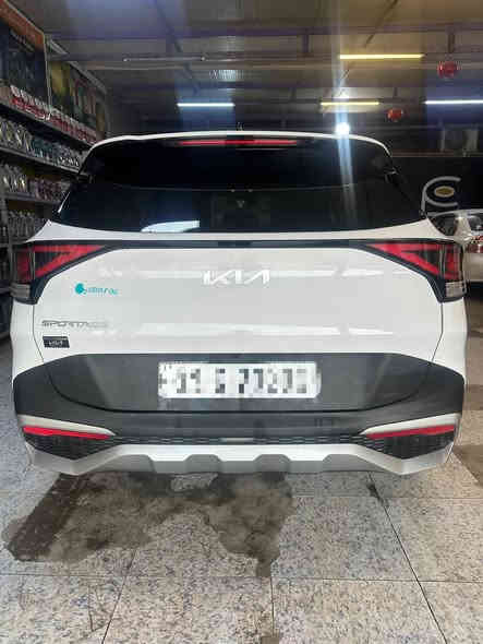 السلام عليكم سبورتاج 2023
الحجم الكبير 
محرك 2500gdi دونز لاتفكر بي
بدون قطرة صبغ 
مواصفات اتو هولد 
شاشه متصله
لايت عدسه 
توقف ذاتي 
وبعد بيها هوايه مواصفات السياره حادثها حلو راسلني واتساب انطيك تفاصيل ضربتها مال امريكا بالعراق ماكو اي ضربه
***********
