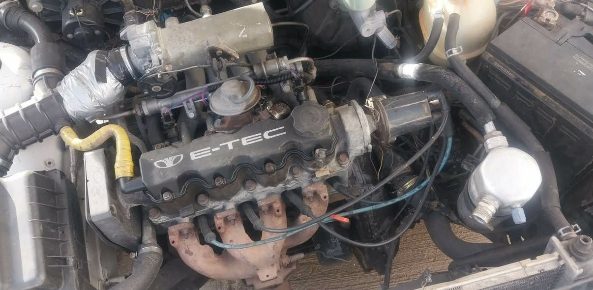 دايو تكسي موديل 95 سنويه عضم كير ومحرك ب كارتون سياره جاهزه ومال شغل السعر 15وبيها مجال للشراي مكاني العلم شراي خابر ***********
