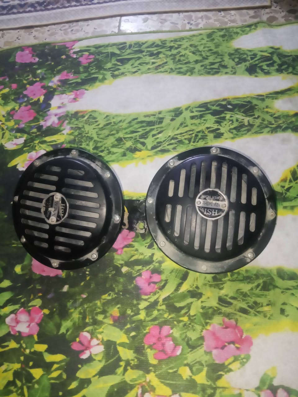 سلام عليكم هونارت بوش البيع جداد مكانهن النجف الاشرف رايدهن 300 وبيهن مجال هذه رقمي اتصل وتساب ***********
