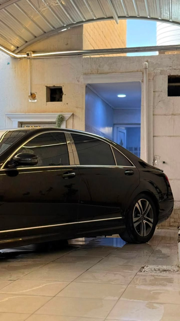 سلام عليكم للبيع او المراوس مرسيدس s500 فول مواصفات للأخير جميع المواصفات
محرك 8سلندر تنفس طبيعي موديل 2007 رقم قادسية ب اسمي تحويل ثاني يوم جاهزه ادامه كاملة كله جديد تبريد كير محرك تايرات وياله جوبلس تصعد وتنزل ادامه كاملة جام حمايه برد خلفيه كهرباء تبريد تدفئة كشنات رادار امامي جميع مواصفات جاهزه وماشية ١١٥ الف حقيقي 
بيها صبغ جاملغ امامي جهة السايق 
السعر 175 بيها مجال 

***********
***********
