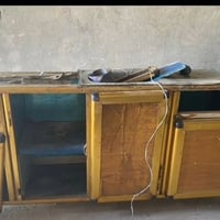 كاونتر • ميز • تعبان