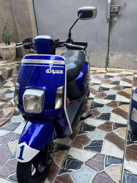 السلام عليكم للبيع 1.300 وبيها مجال بسيط او مراوس سكنس جبلي نضيف وفوكه فرق 
***********
