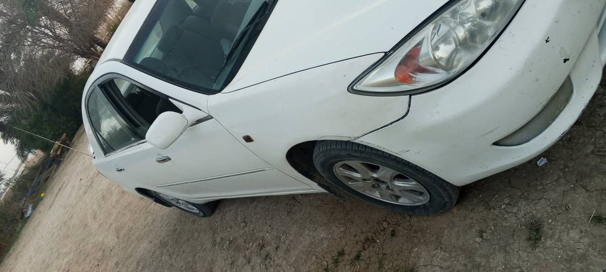 كامري لبيع موديل 2005بيها قطعتين   سياره نضيفه محرك وكير  مكفولا  سياره نضيفه تحويل مباشر اذا اكو عموشه اراوس  مكانها الطيفيه ***********
