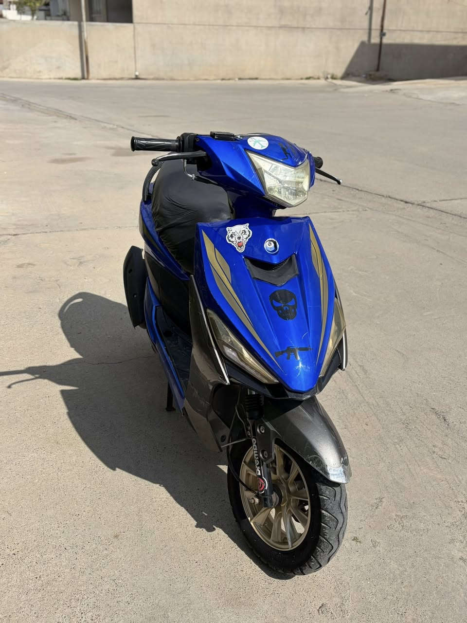 للبيع ماكس أف ايس شرط كلشي عل بلادي سلف كهربايت كله شغال محرك 150 مكاني كركوك   رقم الهاتف ***********
سعره 300 الف
