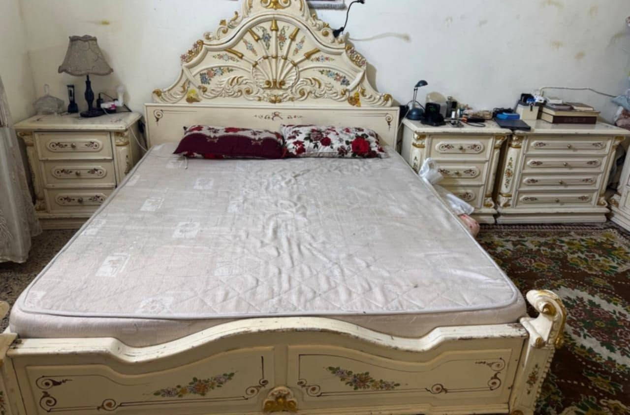 #بيع #مستعجل
غرفة نوم خشب عراقي ثقيل سعر 550 وبيها مجال


**إذا كنت صاحب هذا الإعلان وتريد حذفه لأي سبب، رجاءا أرسل رسالة إلى الدعم الفني**