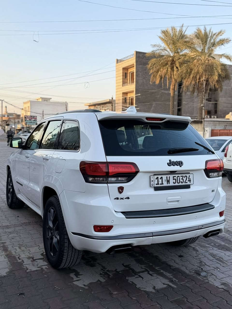 السلام عليكم 

للبيع جيب S موديل 2019 وكاله ليث العبيدي 
السيارت جديده بدون اي نقص ماشيه 79 كم 
معروفه مواصفات S السياره فول 
السعر 320
العنوان بغداد العامريه 
للاستفسار *********** موجود واتساب
