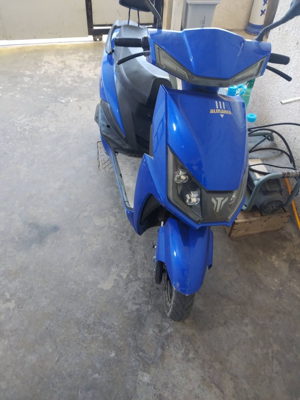 دراجه شحن 6 بطاريه نضيفه كلش وبطاريات يقرن 10 ونص يعني نضيفات عنوان بغداد التاجي سعرها 600 وبيها مجال شي بسيط رقم ***********
