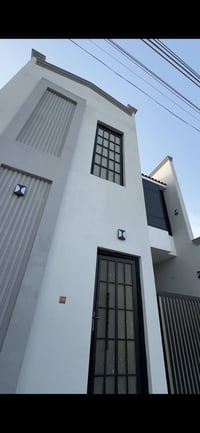 مشتمل للأيجار في القبله حي المهندسين على شارع 15 م معزول يحتوي على غرف...