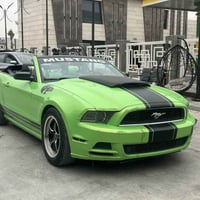 موستنك 2013 لون اخضر 3700/6v  صبغ صفحة السايق  كي  مكينه و شواصي و لغو...