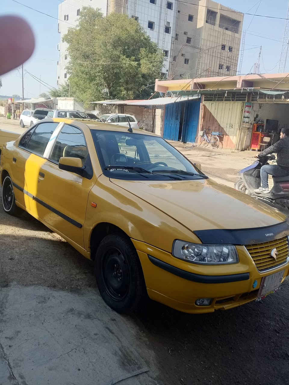 سلام عليكم سمند للبيع 2011كير مكينه جدد كفاله عامه تبريد ثلج سنويه 2028 جاهزه مكان واسط كوت ***********
