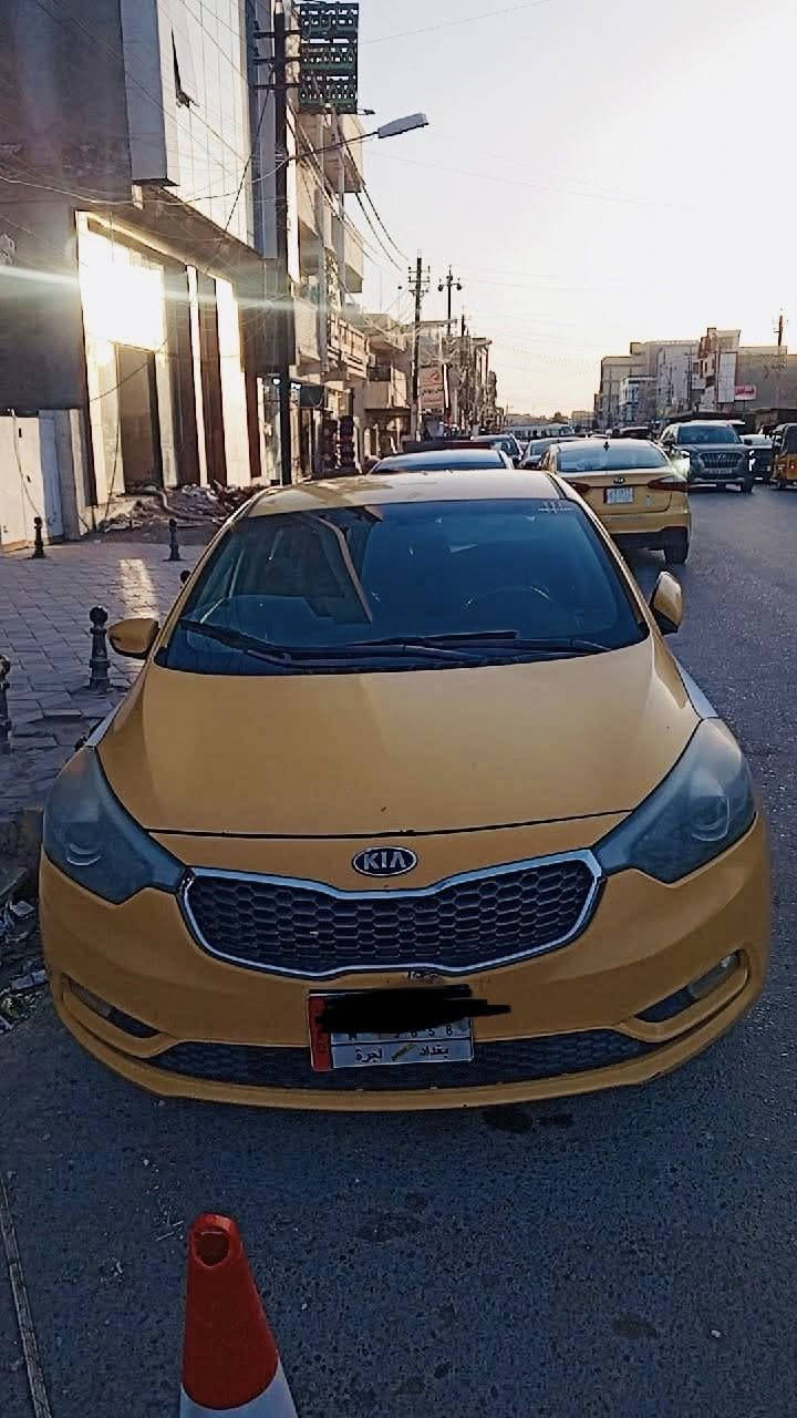 سلام عليكم. عندي فورتي تكسي. اريد مراوس  خصوصي.  
مكينه 1800 دوش. 
نص فول. 
موديل 2014 
بيها بنيد مبدل. والباقي ليبل. واحد  ان شاء الله.  سيارة با اسمي. ومكاني بغداد لجديدة. 🅰️ادخل خاص


**إذا كنت صاحب هذا الإعلان وتريد حذفه لأي سبب، رجاءا أرسل رسالة إلى الدعم الفني**