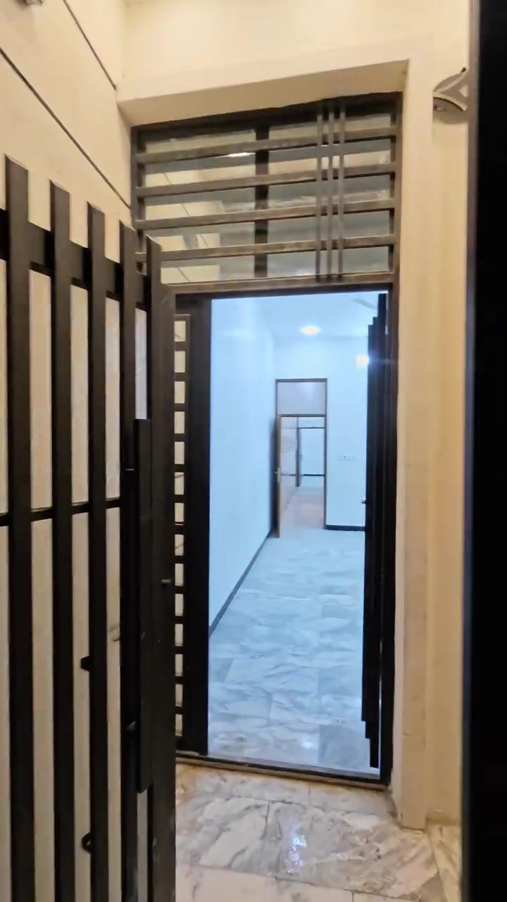 🏛️🏛️يتوفر دار للايجار مساحة 75 متر 🏛️🏛️
🏛️🏛️يحتوي على صاله و مطبخ و3نوم وصحي🏛️🏛️

يحتوي على صاله و مطبخ و3نوم وصحيات 2

العنوان الغزاليه شارع مدير الامن شارع المدارس 

🔥🔥سعر الايجار 650 ألف قفل  🔥🔥🔥

البيت 🔥 زيرو 🔥 بناء🔥 2026 🔥

الاستفسار ***********🔥🔥
