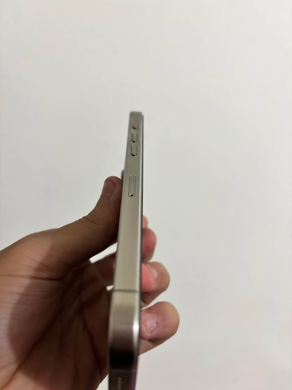 ١٥ پروماكس تيتانيوم ٢٥٦ گيگا و ٢ سيمة پاتري ٨٥ بةشةرت نةكراوة بي حةيب شاشةي هةندي شوختي هةية رسمي داناوة 
نرخي ٦٩٠ دولار تكاية مشتةري ني نامة مةنيرة أربيل, العراق


**إذا كنت صاحب هذا الإعلان وتريد حذفه لأي سبب، رجاءا أرسل رسالة إلى الدعم الفني**