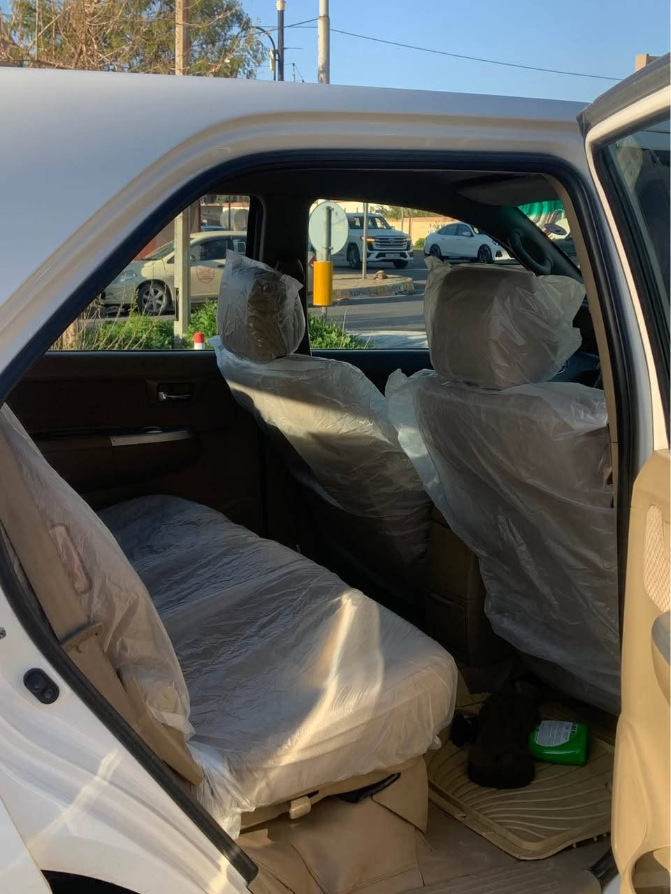 فۆڕچنەر ٢٠١٠ 
سەیارەیەکی زۆر زۆر جوان و بێ موشکیلەیە بەقەد یەک ٢٠٢٥ جوانە 

چوار پستنەV4 
 
دەبڵ ئەکسڵ گێر / ناو زەرد / ٣ ڕێز کوشن / تەبریت مەرکەزی / ئاوێنە ئیشارەت / حەساس / شاشە / کامێرا پشت و پێش / گيڕ تۆماتیک /فول فولە
 
سەیارەکە هیچ هیچی نیە بێ بۆیاغە بەس یەک بست تەحدیلی هەیە لە قەپاغ سندوقی باقی هەمووی بەشەرتی سۆنەر
 
گێر و مەکینە و ئەکسل و دار و بەردی بەشەرت

مەکینەی کراوەتەوە بێ حەیبە 💯✅

سحری ١٧٥ مەجالی تیایە 
0️⃣7️⃣5️⃣0️⃣7️⃣5️⃣5️⃣1️⃣7️⃣2️⃣3️⃣ أربيل, العراق
